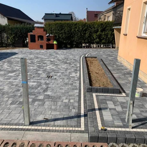 Realizácia Akcento 1